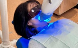 冷光美白牙的方法具体有哪些？操作流程是怎样的？效果能维持多久？是否存在副作用或需要注意的事项？