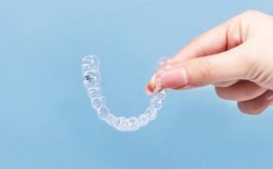 成人隐形矫正牙齿图片