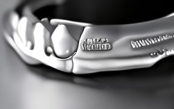 2025成人矫正器选隐形？效果多久见效？