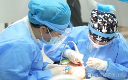 南京种牙医生哪里找？靠谱牙科医生怎么选？