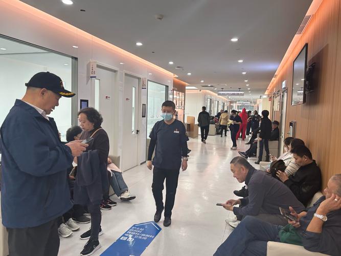 种植牙要排队吗?如何快速预约避免长时间等待?-图1 种植牙要排队吗?如何快速预约避免长时间等待?-图1