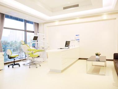 海南三亚拜博口腔医院正规吗？技术和服务怎么样？-图1