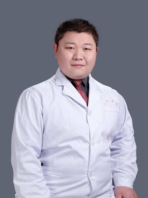 武大口腔正畸华先明医生怎么样？-图1