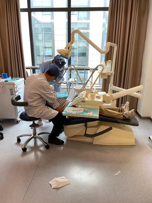 青岛亚美口腔医院种牙效果怎么样？技术靠谱吗？价格贵不贵？-图1