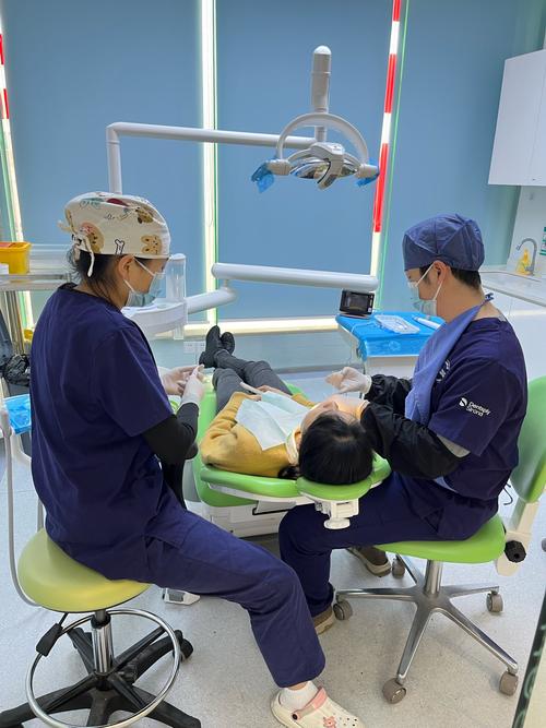 杭州口腔医院儿童正畸，孩子几岁开始矫正效果最佳？-图3