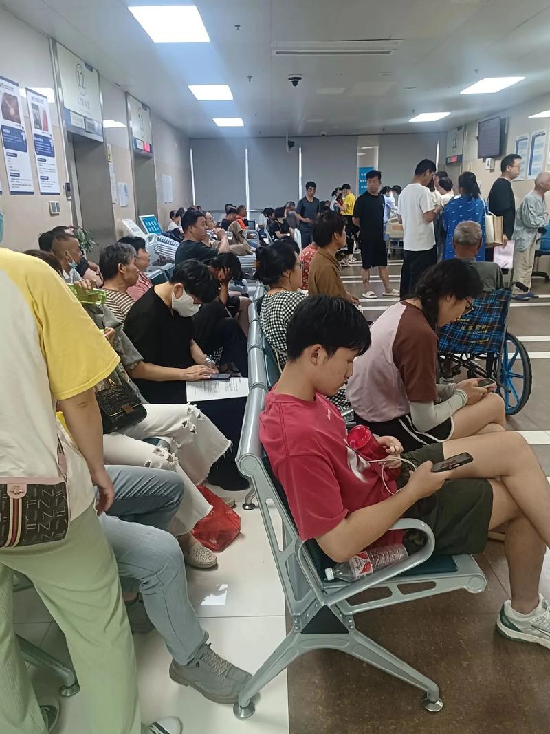 北大口腔种牙为何要排队？专家种植手术等待周期多长？-图3