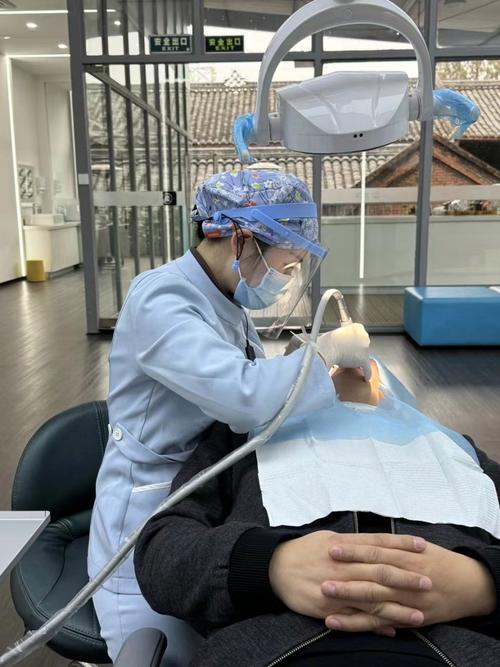 自己超声波洗牙的方法-图2