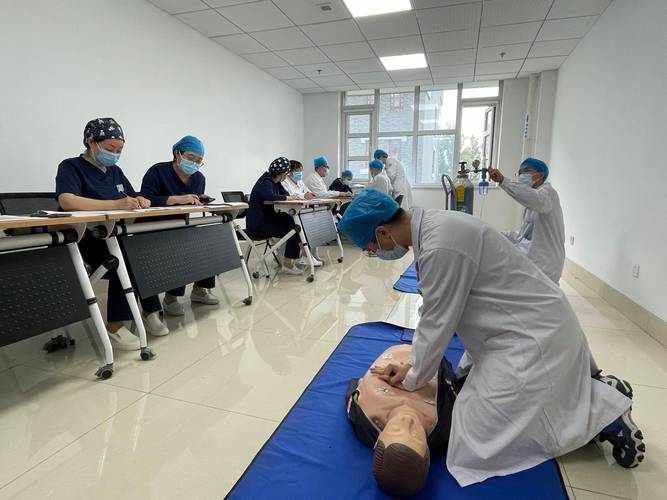 山东大学口腔正畸专业实力如何？报考条件与课程设置是怎样的？-图2