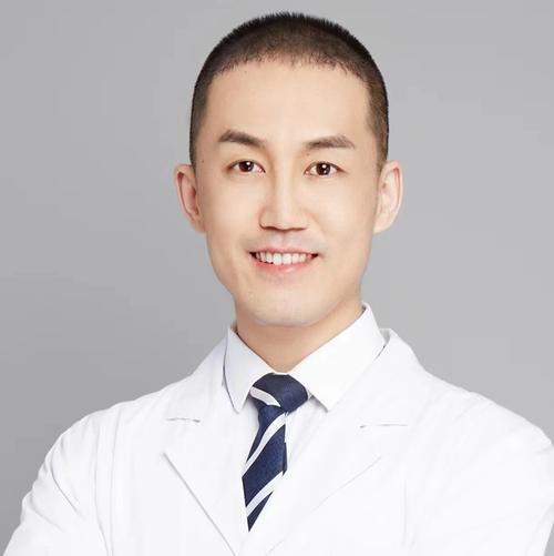 河南省正畸专家有哪些？技术好、口碑佳的专家名单在哪看？-图2