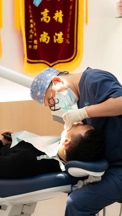 成都正畸齿颚好的牙医如何挑选专业靠谱又经验丰富的呢？-图3