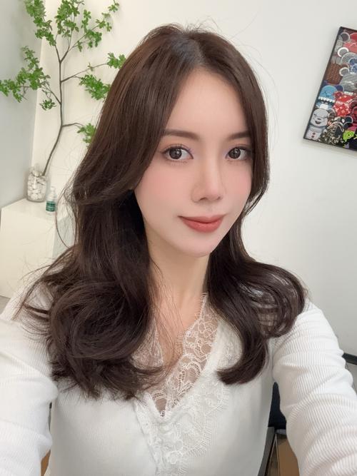 正畸矫正进行到一半时去了英国，牙齿矫正后续治疗计划该如何继续？-图1