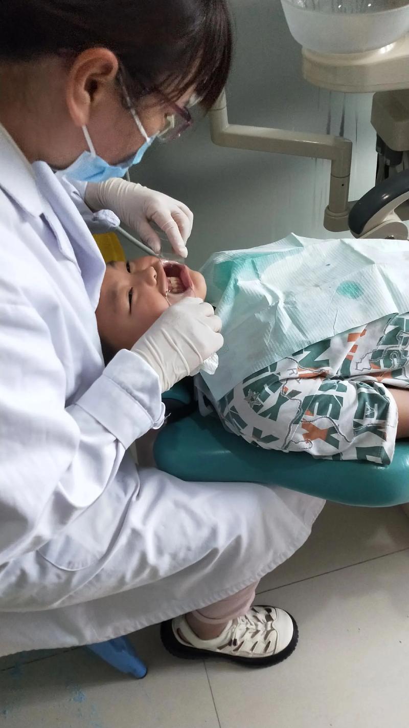 绵阳中心医院口腔正畸怎么样？技术是否先进？医生经验如何？矫正效果能维持多久？价格透明吗？-图2