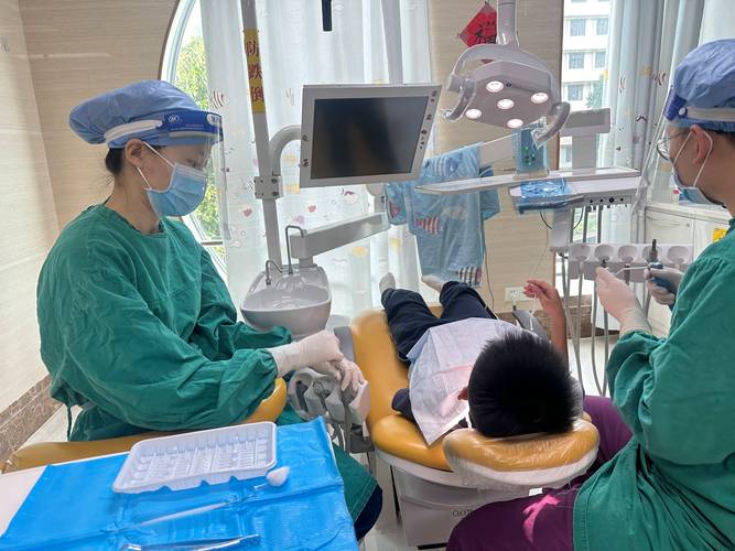 种牙前需要做哪些关键检查？不同口腔条件下的检查项目有何差异？-图1