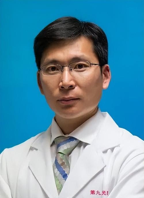 南通地区如何找到靠谱的口腔正畸医生？需要重点考察哪些资质、案例和患者口碑？-图1