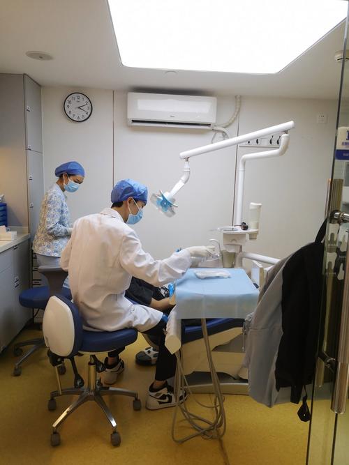 北京南区口腔医院正畸效果如何？医生资质怎么样？价格是否透明？适合哪些牙齿问题？-图2