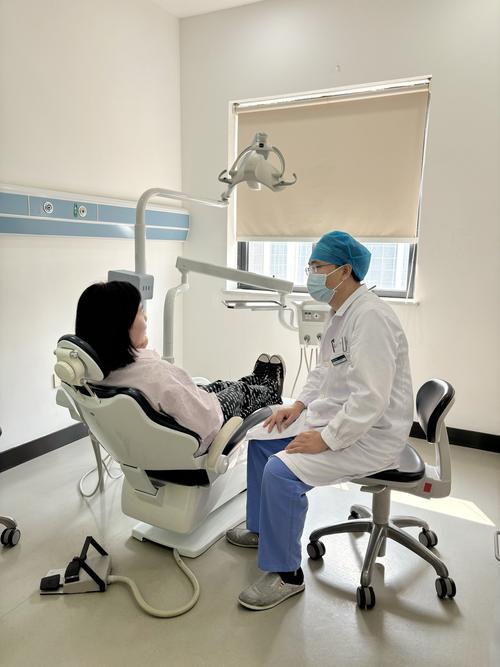 广州三和牙科种牙效果如何?价格是否透明?医生技术靠谱不?术后有保障吗?-图3 广州三和牙科种牙效果如何?价格是否透明?医生技术靠谱不?术后有保障吗?-图3