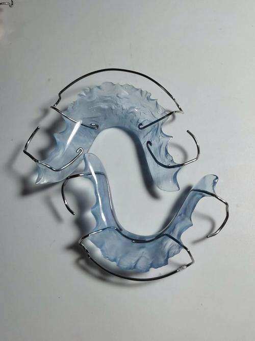 舌侧固定保持器正畸期间具体怎么护理？-图2