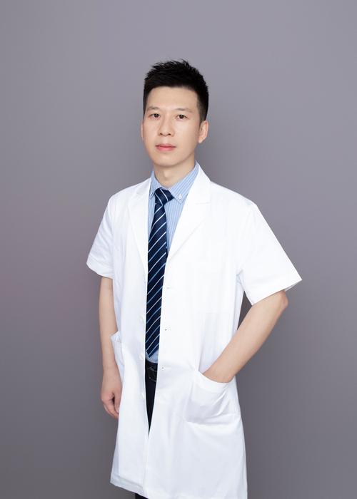 成都华美蒋馨正畸医生技术怎么样？-图1