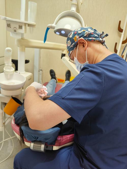 新华医院牙科种牙如何选择适合的种植体？-图3