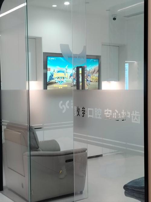 杭州种牙哪个医生更靠谱？怎么选专业种植牙医？-图3