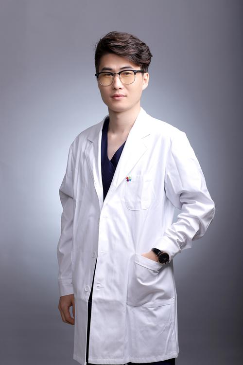 口腔正畸大夫专业特长-图1 口腔正畸大夫专业特长-图1