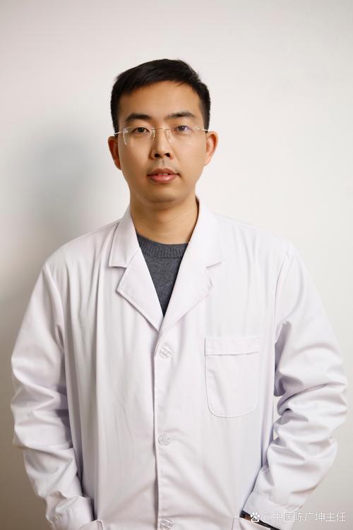 深圳北大医院正畸医生-图1