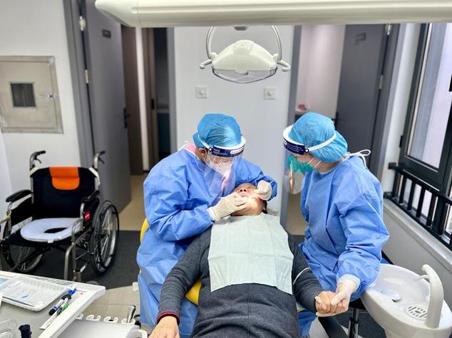 南昌口腔医院正畸医生-图2 南昌口腔医院正畸医生-图2