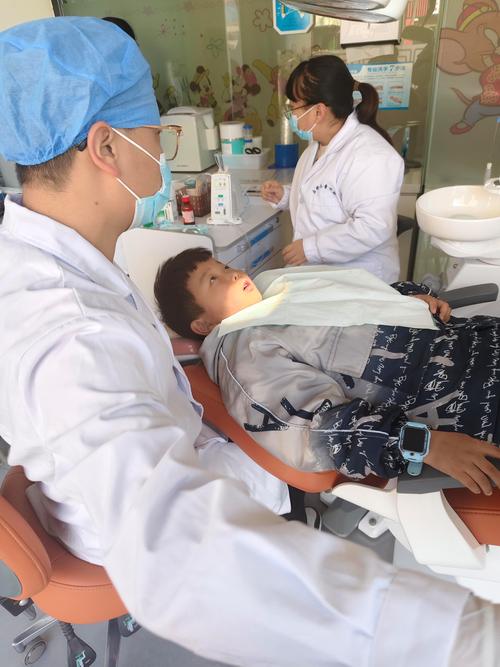 儿童青少年正畸拨牙-图3