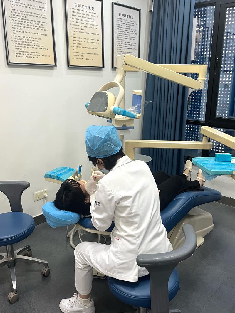 福建口腔医院正畸科矫正效果如何？技术靠谱吗？-图2