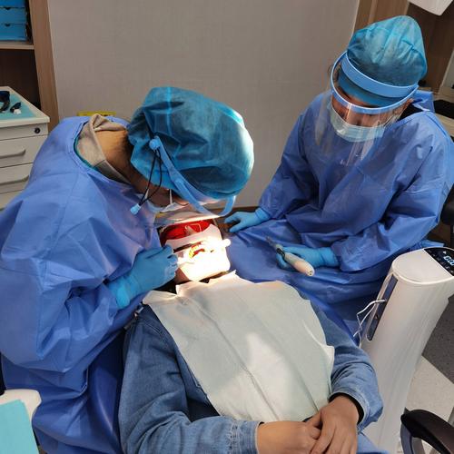 昆山中医院牙科植牙效果如何？靠谱吗？-图3