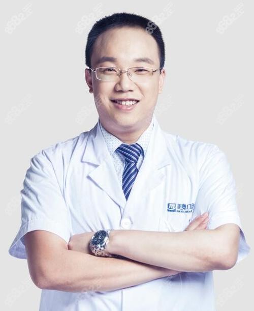 正畸医生 乌鲁木齐-图1