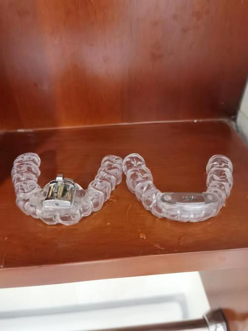 正畸牵引钩使用会导致嘴部不适吗？-图3