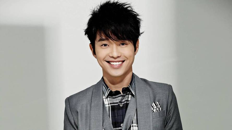 张栋梁牙医正畸班-图1 张栋梁牙医正畸班-图1