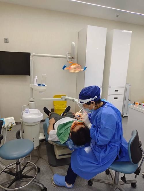 正畸人群如何高效清洁口腔？关键技巧看这里-图2