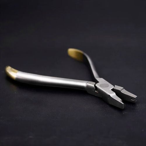 正畸游离钩牵引钳如何实现牙齿精准牵引?-图1 正畸游离钩牵引钳如何实现牙齿精准牵引?-图1