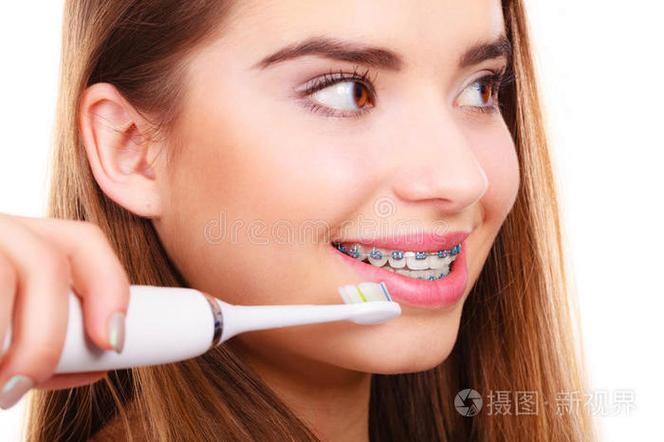 正畸患者口腔卫生-图2