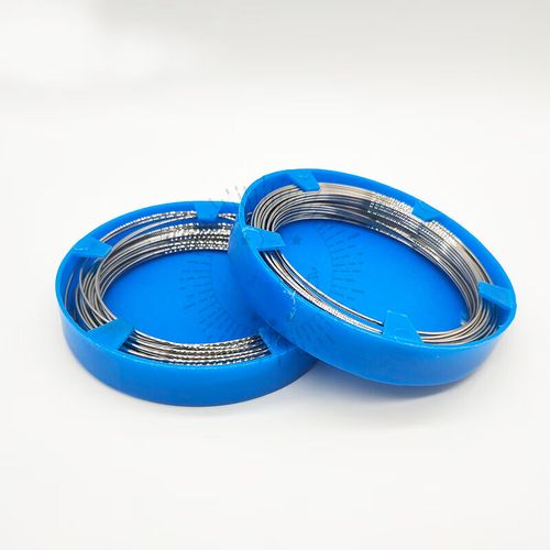 牙齿矫正里的铁丝到底是什么材质?-图1 牙齿矫正里的铁丝到底是什么材质?-图1