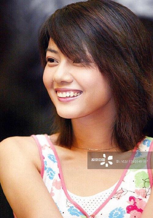 高圆圆矫正牙齿前图片曝光，牙齿状态究竟如何？-图2