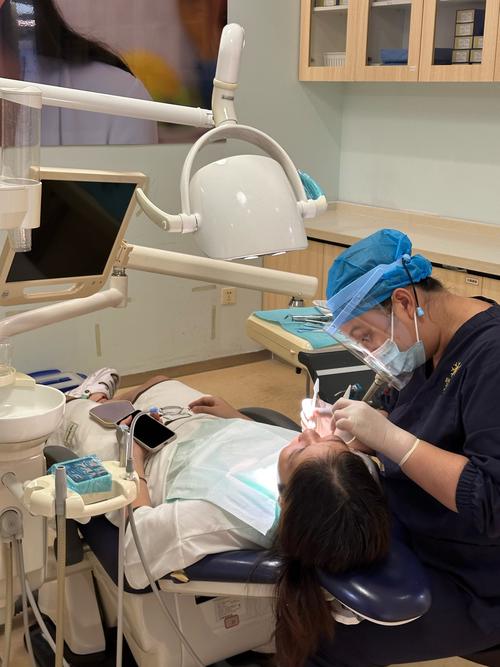 东莞哪里矫正牙齿比较靠谱？-图1