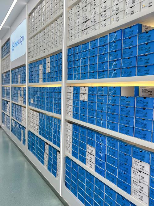 武汉口腔医院牙齿矫正效果如何？医生专业吗？价格贵不贵？-图2