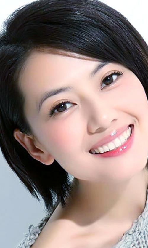 高圆圆矫正牙齿时的年龄究竟是多少岁？-图3