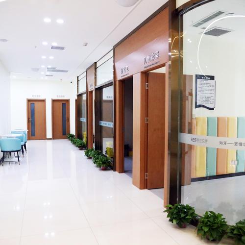 呼市矫正牙齿医院怎么选？专业推荐与避坑指南-图2