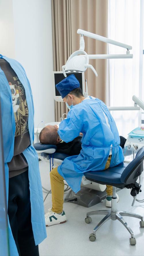 上海矫正牙齿哪家好-图1