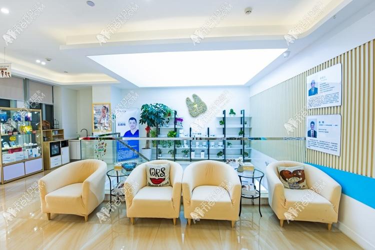 杭州矫正牙齿中心怎么选?专业矫正效果、价格和服务如何?-图3 杭州矫正牙齿中心怎么选?专业矫正效果、价格和服务如何?-图3