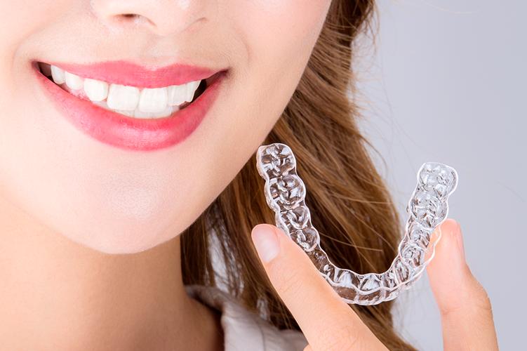 广州快速矫正牙齿靠谱吗？效果多久能见？安全有保障吗？-图3