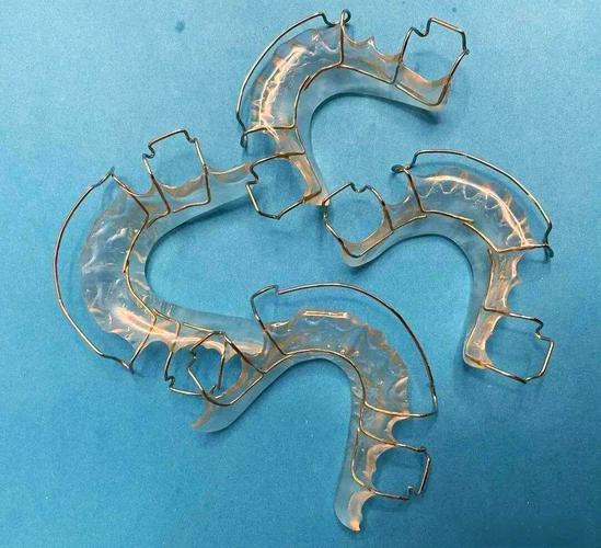 矫正牙齿后保持器-图1