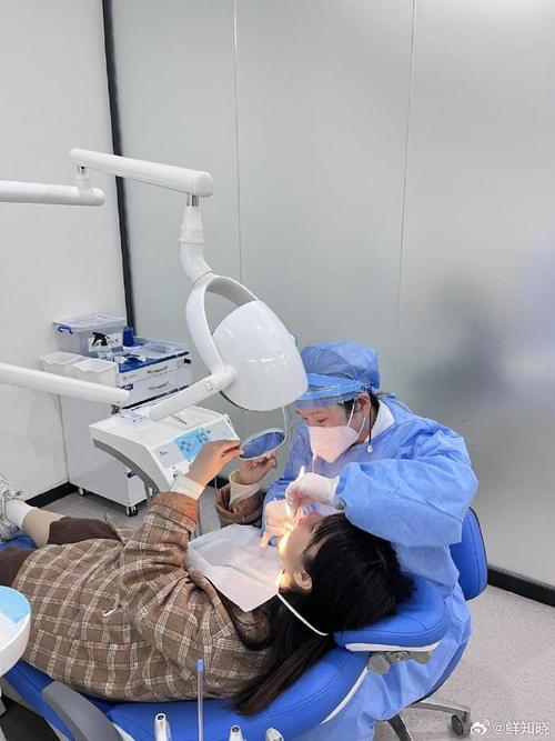 教师要矫正牙齿-图2