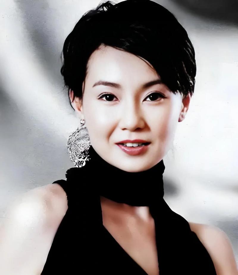 张曼玉牙齿矫正-图1 张曼玉牙齿矫正-图1